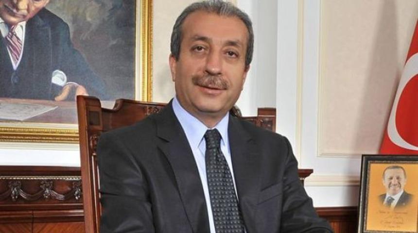 Mehmet Mehdi Eker kimdir?