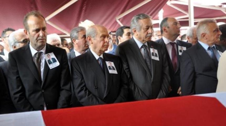 Cenazede Bah&ccedil;eli gerginliği