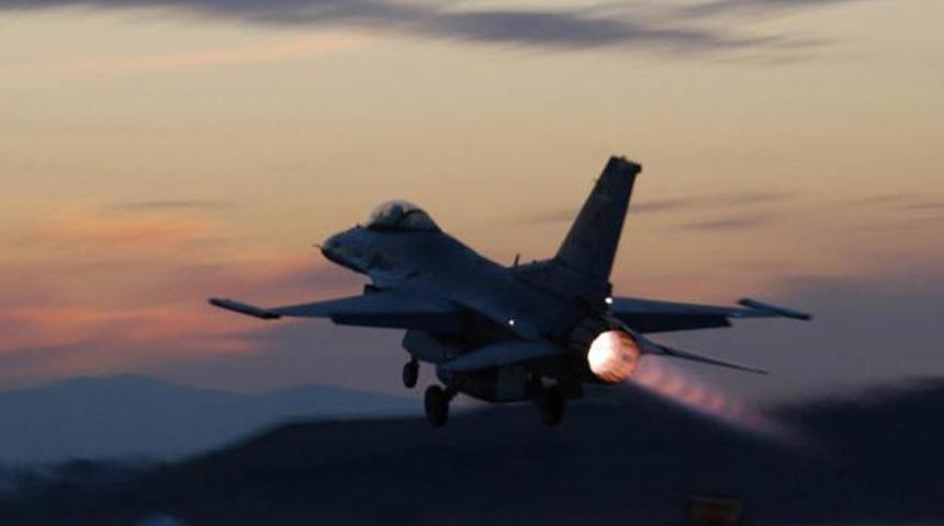 Hava Kuvvetleri'nde şok gelişme