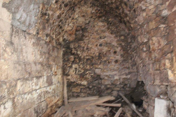 Sahibinden satılık 1700 yıllık kilise! Fiyatı dudak uçuklattı G2