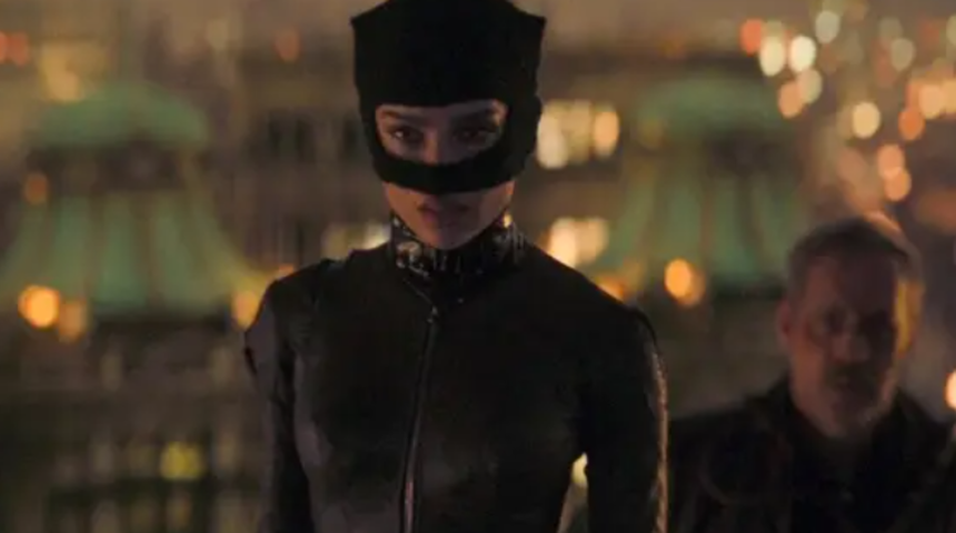 Zoe Krativitz ‘kedi kadın’ rolü için hazırlığını anlattı! “Bir kaseden süt içtim”