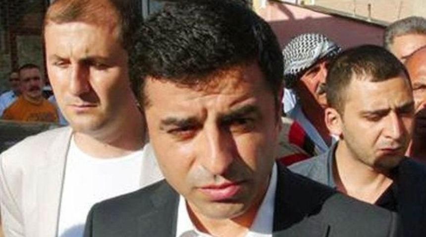 Demirtaş iki acıyı birden yaşadı