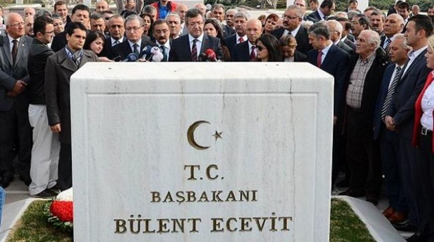 Bülent Ecevit anıldı