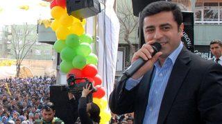 Demirtaş, Erdoğan ve İhsanoğlu ile telefonla görüştü