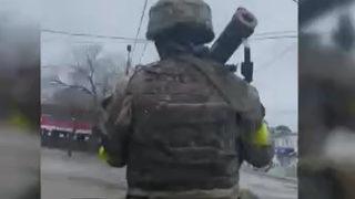 Ukraynalı askerlere yapılan roket saldırısı saniye saniye görüntülendi