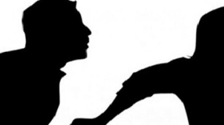 Hamile yengesini döverek öldürdü