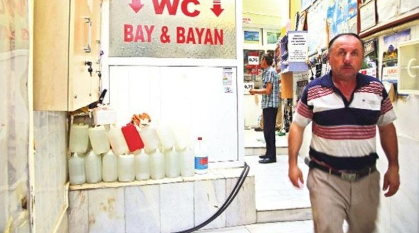 Tuvalete gitmeye korkuyorlar