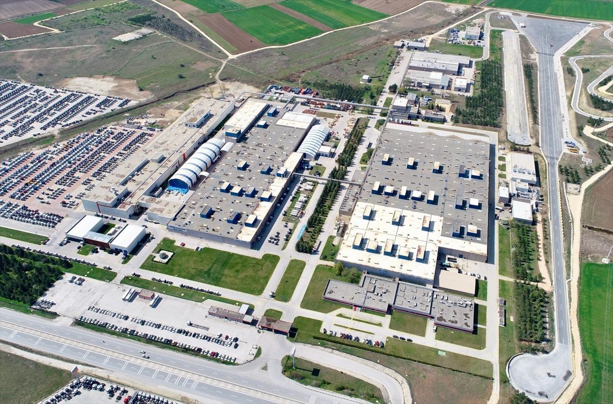 Ford Otosan yerli şanzıman ve elektrikli ara&ccedil;ta vites y&uuml;kseltti