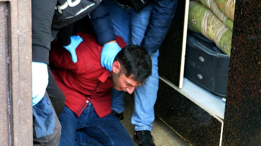 Uyuşturucu operasyonunda ilginç anlar! Pitbullu torbacı, çocuklar gibi ağladı