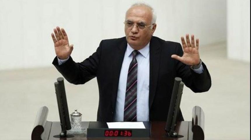 MİT kanunu g&ouml;r&uuml;şmelerinde oy tartışması