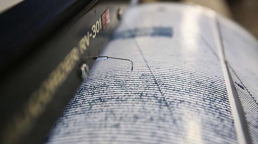 Son Dakika: Akdeniz'de 4,1 büyüklüğünde deprem! AFAD duyurdu