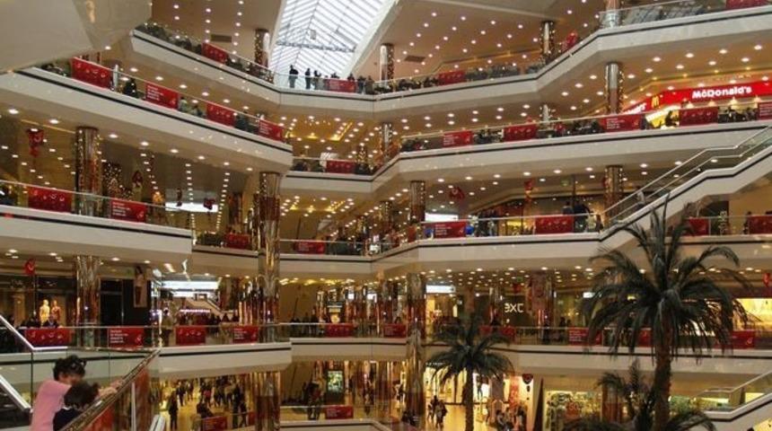 İstanbul'un g&ouml;beğinde banka soyuldu