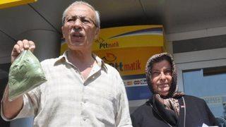 Şehit babası, Başbakan Erdoğan'a kına gönderdi