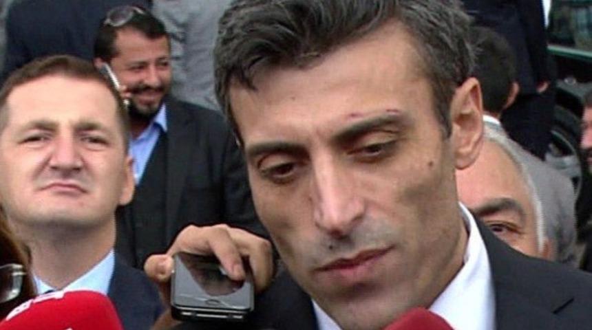 Başkonsolosun başına silah dayamışlar!