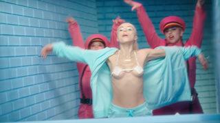 Gülşen'in Lolipop şarkısı ve klibi yayınlandı! Lolipop sosyal medyada gündem oldu