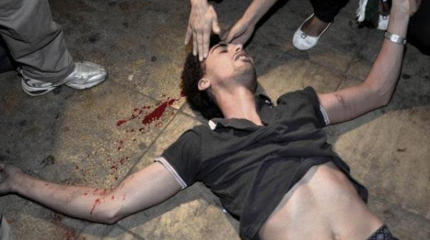 Kral tecav&uuml;zc&uuml;y&uuml; affetti, &uuml;lke karıştı