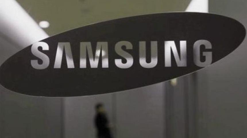Samsung, katlanan cihazlarını g&ouml;sterdi