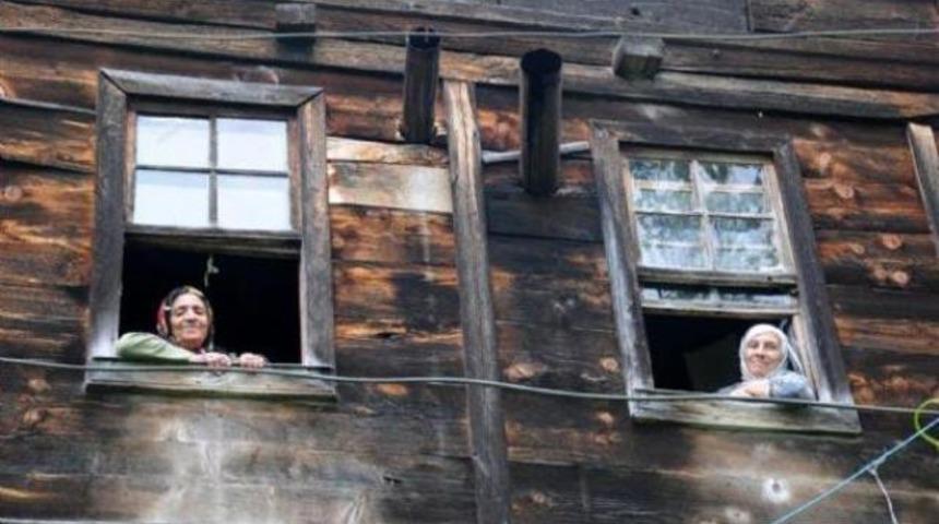 Rize'de iki eltinin Karadeniz inadı