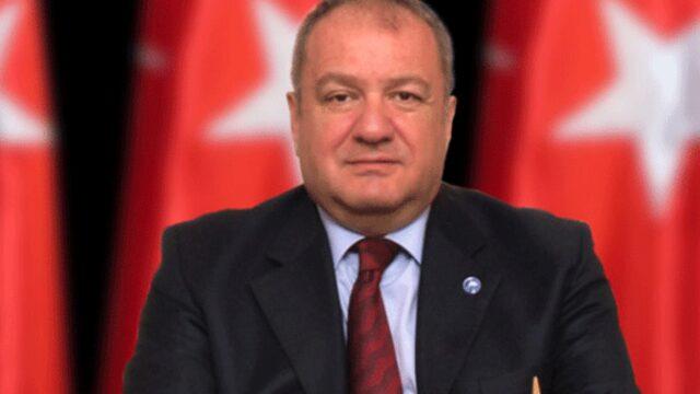 Cem Toker kimdir? Nereli ve kaç yaşında? Liberal Demokrat Parti eski Genel Başkanı Cem Toker ne iş yapıyor? Nereden mezun?