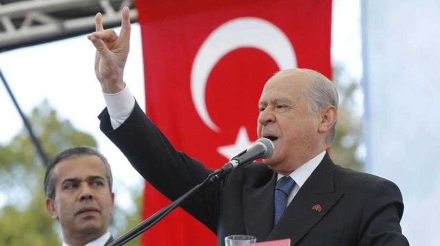 Bah&ccedil;eli'den Kılı&ccedil;daroğlu'na 'bozkurt işareti' tepkisi