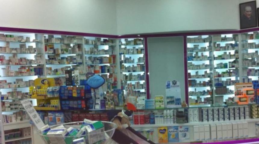 'Beş yıl sonra 10 bin işsiz eczacı olacak'