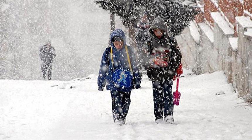 Pazartesi okullar tatil mi? Kar tatili ne zaman bitecek? 14 Mart'ta okullar tatil mi?