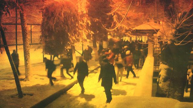 50 kişilik kartopu savaşında dehşet! 7 kişi silahla yaralandı