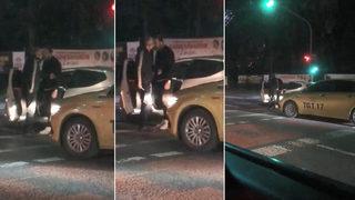 Sarıyer'de korku dolu anlar! Bıçaklı trafik magandası taksici kamerada 