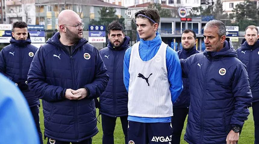 İsak Vural transferi Fenerbahçe'de şimdiden heyecan yarattı! Barcelona gerçeği ortaya çıktı, Messi'ye benzetilmiş