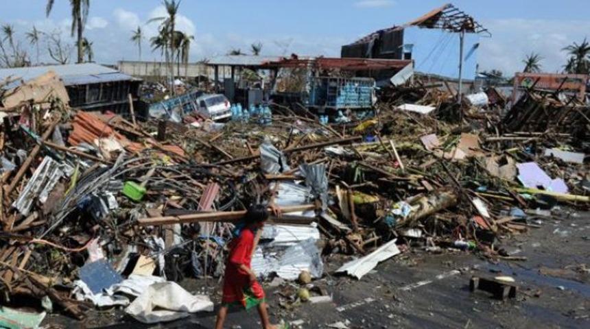 Felakette ölü sayısı 10 bine yükseldi