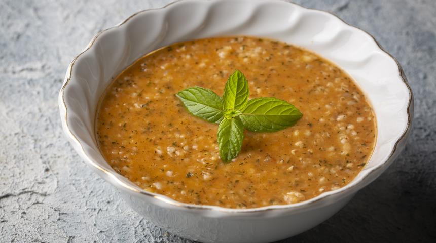 Dillere destan ezogelin &ccedil;orbası nasıl yapılır? Ezogelin &ccedil;orbası malzemeleri neler?