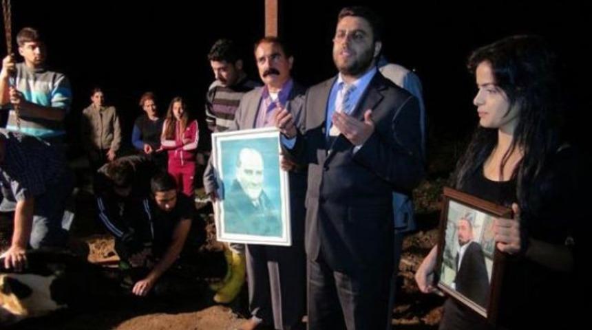 Her yıl Atatürk için dana kesiyorlar