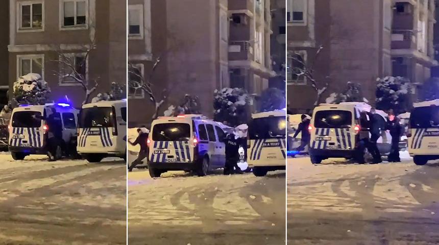 Bakırköy'de renkli görüntüler! Polislerle vatandaşlar arasında kartopu savaşı