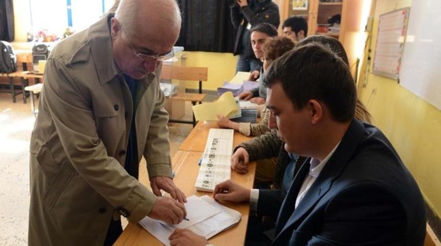 Meclis Başkanı Cemil Çiçek erken davrandı