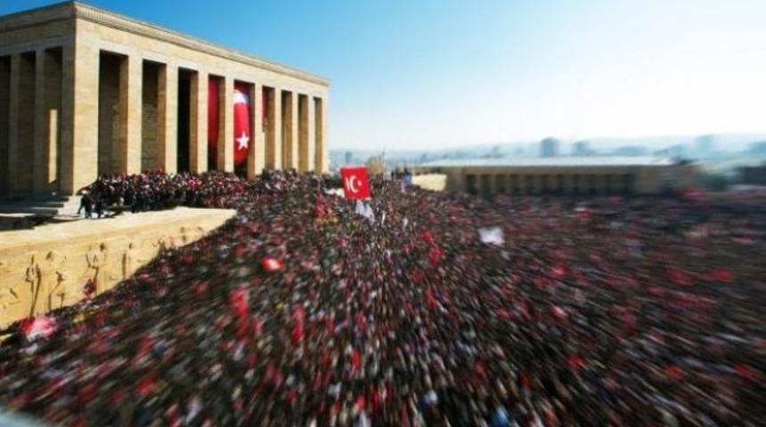 Anıtkabir&rsquo;den ziyaret&ccedil;i rekoru