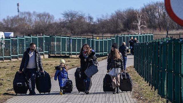 Ülkede yeni karar! Ukraynalı mültecileri işe alan şirketlere destek