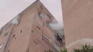 Yangından kaçarken çamaşır ipi sayesinde hayatta kaldı