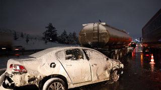 TAG otoyolunda zincirleme kaza: 5 yaralı! 3 TIR ile 4 otomobil...