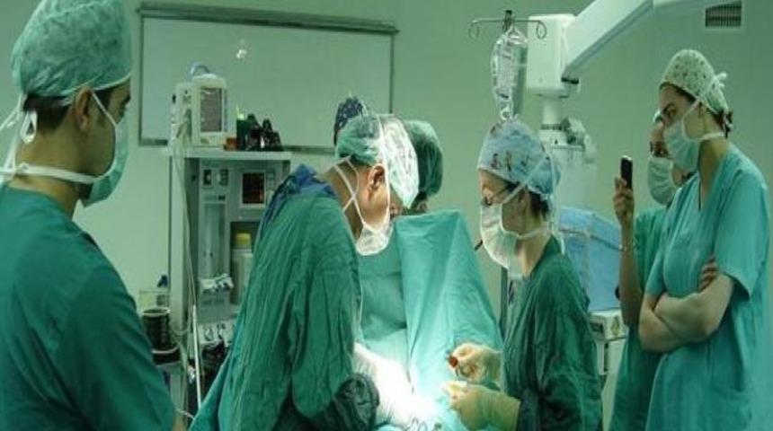 Tıp literat&uuml;r&uuml;ne girecek ameliyat