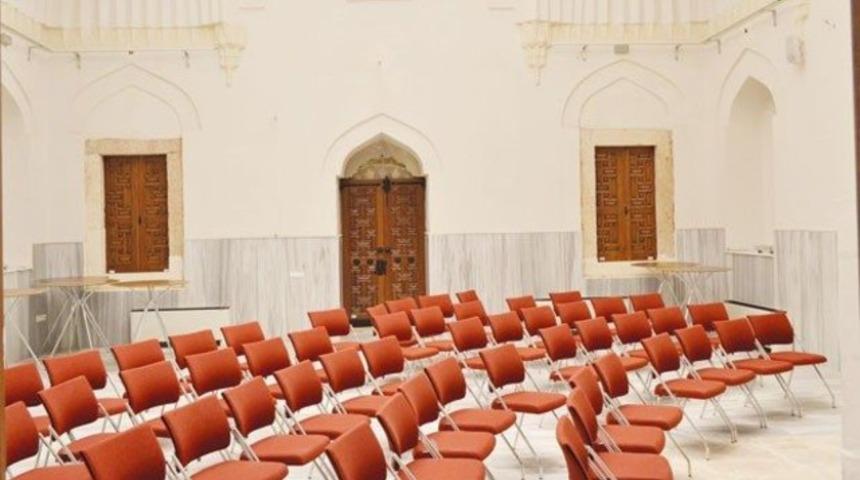 Hamamı belediye meclisi yaptılar