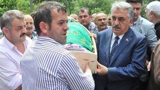 Bakan Hayati Yazıcı’nın acı günü