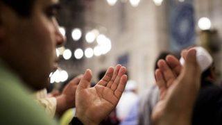 Berat Kandili gecesi ne zaman 2022? Berat Kandili'nin önemi nedir? Berat Kandili neler yapılabilir? Berat Kandili ne anlama gelir?