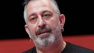 Cem Yılmaz’dan imalı 'Tıp Bayramı' paylaşımı! Eğer hasta olmazsak…