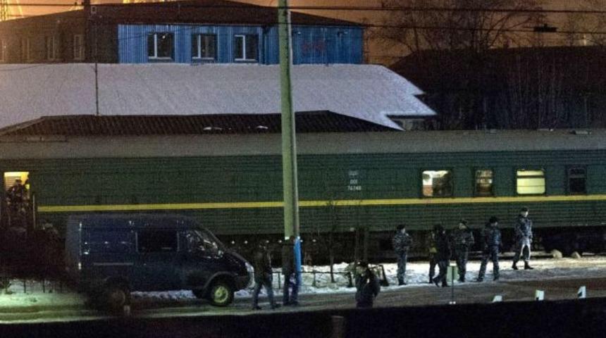 Rusya 'Greenpeace eylemcilerini kaydırdı'