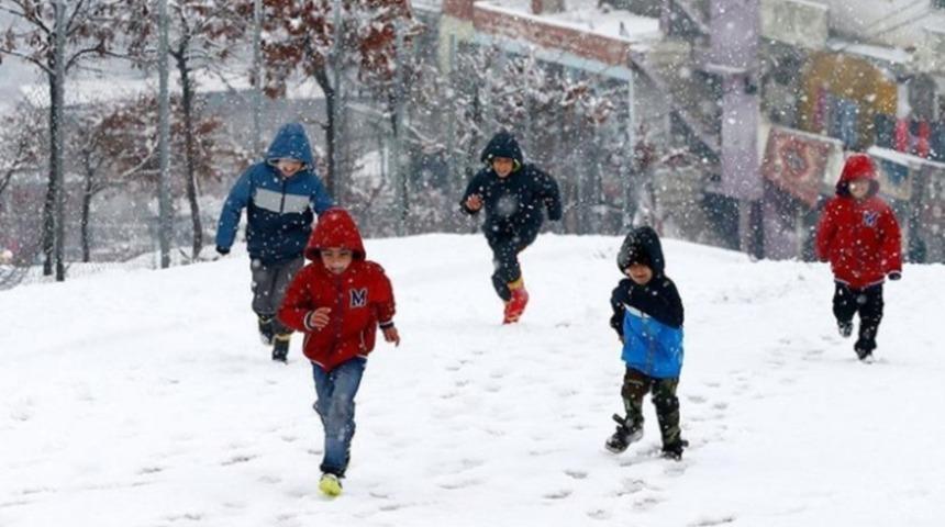 Okullar tatil mi? Bugün okullar tatil mi? 14 Mart Pazartesi bugün okullar tatil mi? 