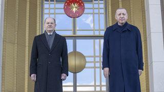 Almanya Başbakanı Scholz ilk kez Türkiye'de! Resmi törenle karşılandı, Anıtkabir defterine dikkat çeken not