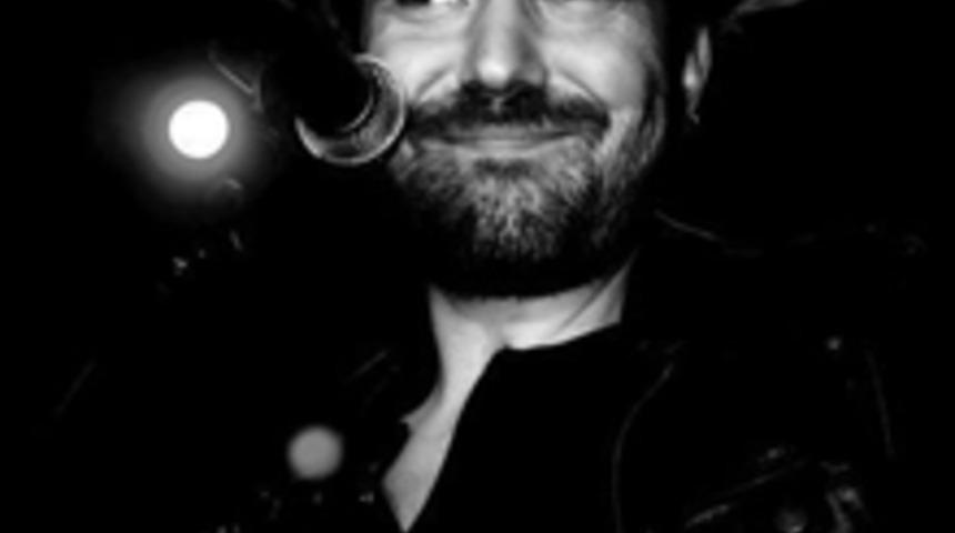 İlişkilerimde &Ccedil;ok &Ccedil;ektim