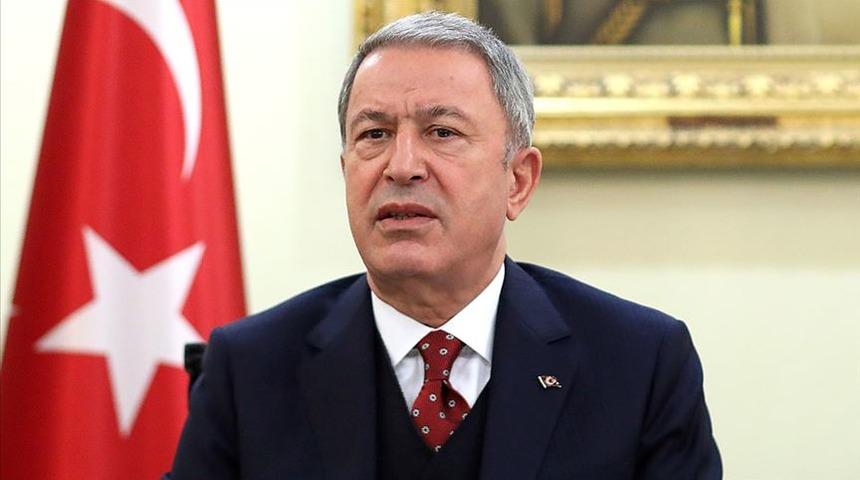 Bakan Akar kritik NATO toplantısına katılıyor
