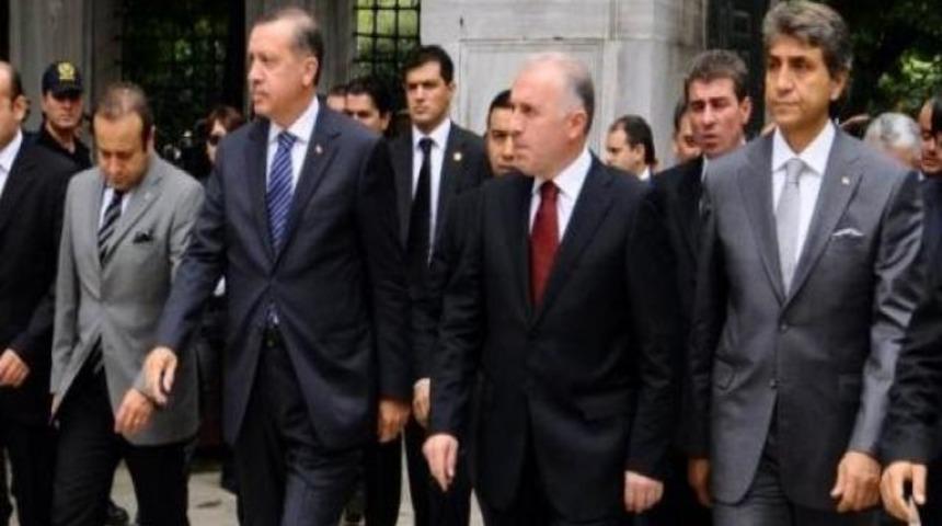 Erdoğan namazı Sultanahmet'te kıldı