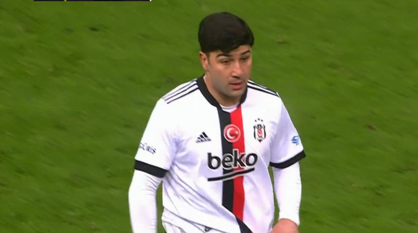 Galatasaray, Beşiktaş karşısında skoru 2-0 yapınca ilginç taktik...